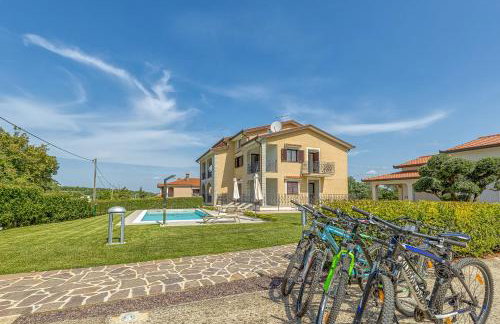 Silvia II with Private Pool - Foto 9