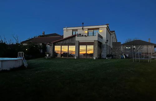 Luminosa casa en Pedreña - Foto 2