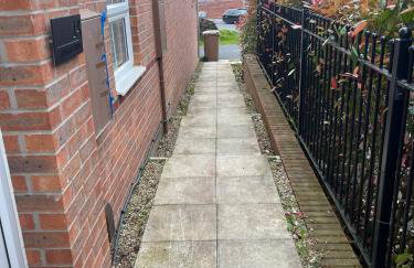 Modern Comfy 3 Bed Home - Free 2 space driveway - Free road parking - Free Netflix - Foto 60