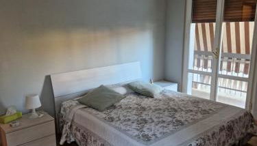 Marigold House - Photo 3