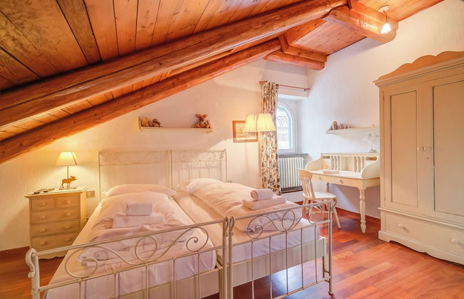 La Torre In The Center Of Town - Photo 8