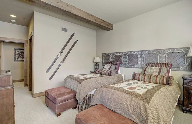 Mont Cervin by Avantstay Private Hot Tub + Fireplace Walk to Ski-in/ski-out + Dining - Foto 51