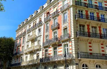 RoomChic - Les Ambassadeurs - Foto 1