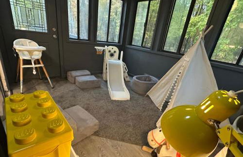 Poconos Modern Chalet I Hot Tub I Home Theater I Fenced Yard I Pet Friendly - Foto 41