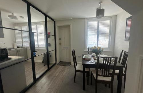 House by the Sea, Worthing - Foto 10