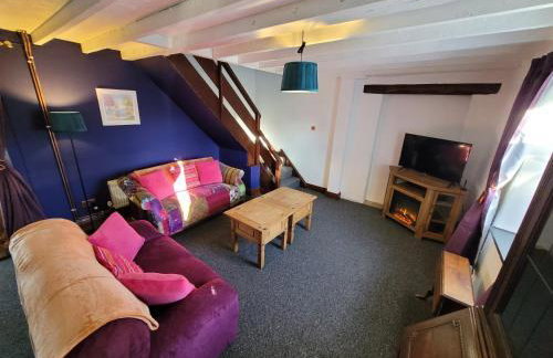 Charming pet friendly 2 bedroom cottage, close to Narberth & local beaches, friendly animals on our smallholding - Foto 3