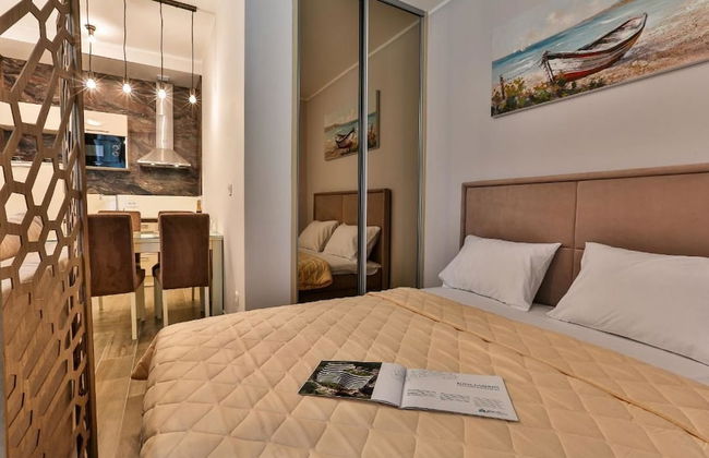 ROYAL GARDENS Apartments - Photo 42