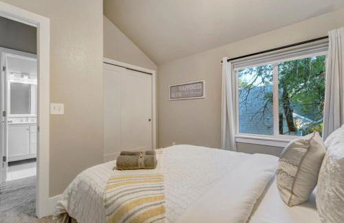 Baby Blue - Hot Tub Easy Access to Top Locations - Foto 31