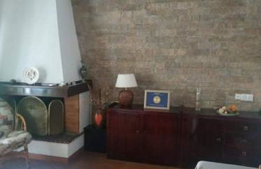 Violet Bedroom and Apartment - Photo 2