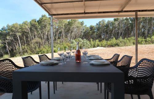 Robinson olive tree huts - Photo 58