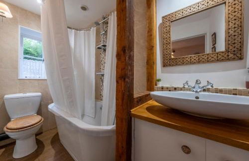 Medieval cottage in rural village - Duke's Lodge - Photo 21