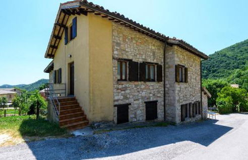 Lovely Apartment In Montemonaco - Foto 2