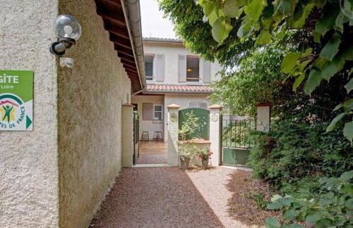 Maison cosy avec jardin et terrasse à Saint-Galmier - FR-1-496-292 - Foto 19