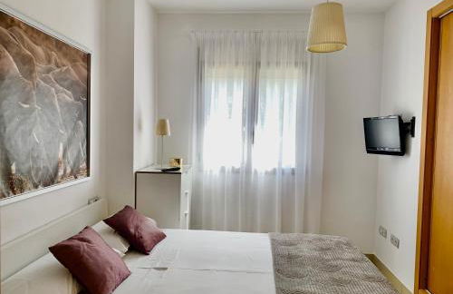 Hoteltype Penthouse 2 Beds, Parking, WIFI & pool Stunning Views - Foto 37