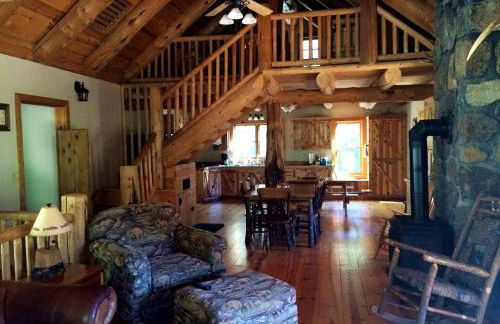Stunning Log Cabin Rental with Breathtaking Views in Tygh Valley, Oregon - Foto 11