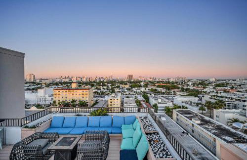 Crown Jewel of Ocean Drive- 2 story Penthouse, 4 Bedrooms & Private rooftop spa - Foto 33