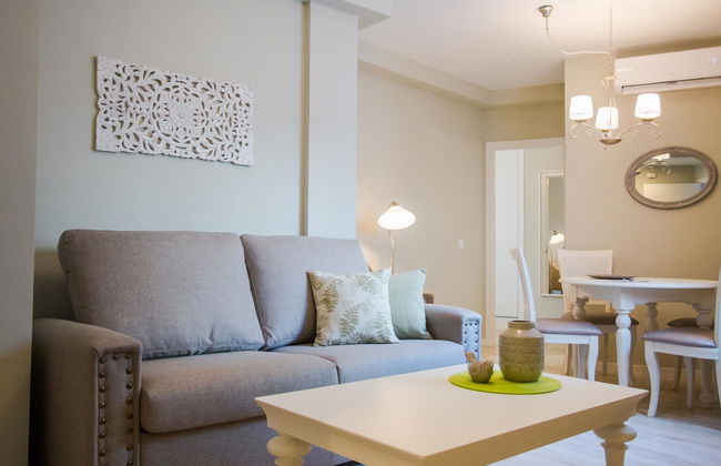 1 bed Superior Holidays2Malaga - Photo 4