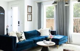 6 Bed with En Suite Baths, Host Up to 20, Rooftops, Parking, Gourmet Kitchens, Cozy Living Spaces, Skyline Views & Fire Table, Near Downtown, Distilleries & Marathon Village, High-Speed Wi-Fi, 24hr Hospitality - Foto 53