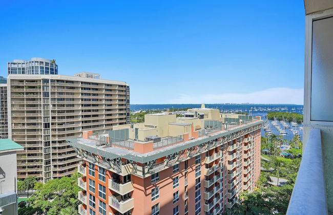 Stunning 12th Floor Studio in the Grove - Foto 20