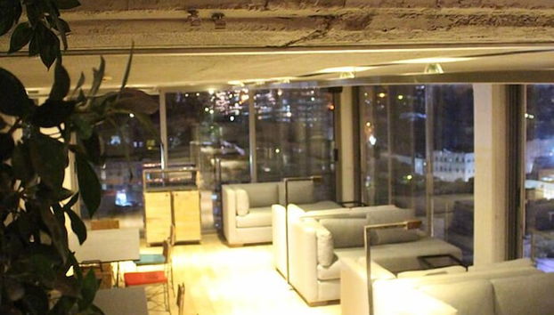 Coin salon dans le hall