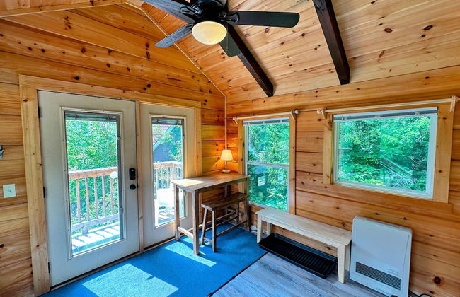 B11 NEW Awesome Tiny Home With A C Mountain Views Minutes to Skiing Hiking Attractions - Photo 5