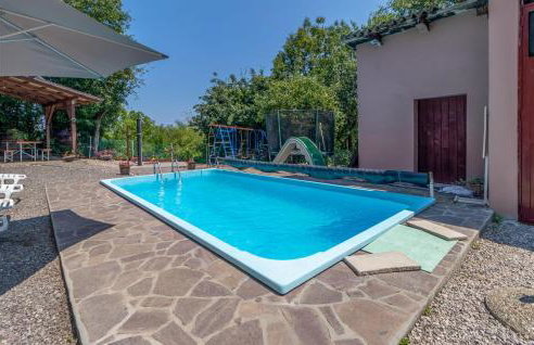 4 Bedroom Stunning Home In Plaski - Foto 1