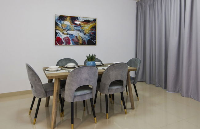 Bespoke Residences - Waikiki Townhouses - Photo 25