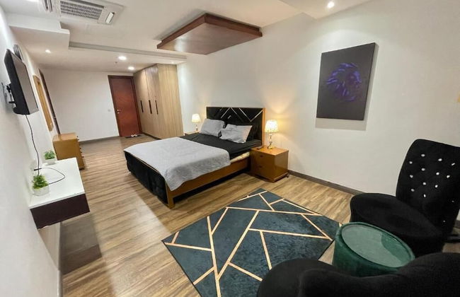 Air Reside Residency Apartment - Photo 24