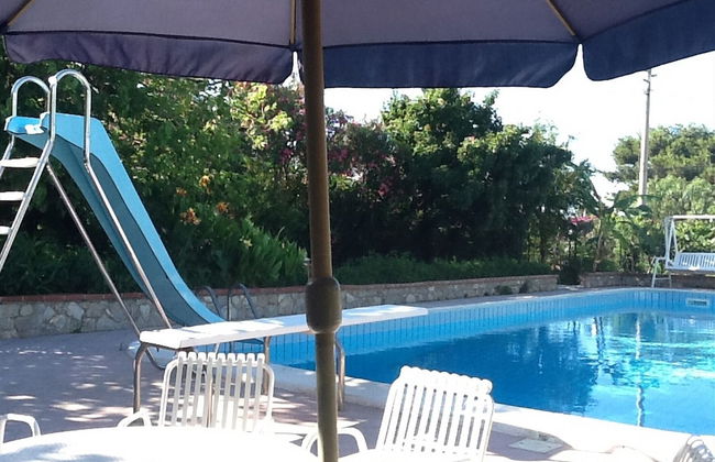 Panoramic Apartment in Villa With Pool and Garden Wi-fi - Foto 9