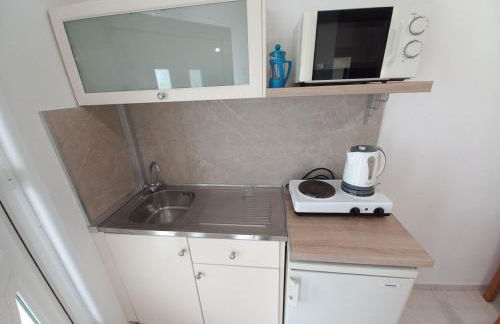 Nik Litinas Apartments with pool - Photo 64