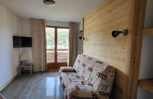 Confort 2 pièces, balcon et casier à skis - FR-1-504-672 - Photo 1