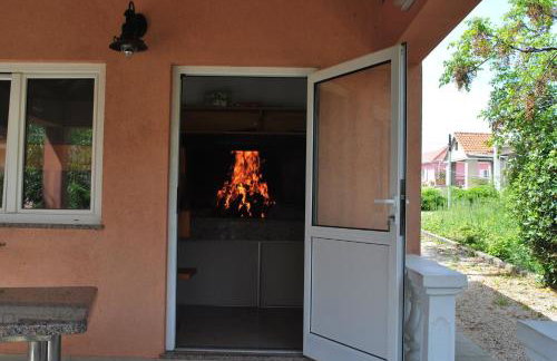 Seaside apartments with a swimming pool Ugljan - 829 - Foto 8