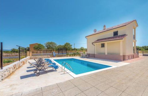 Three-Bedroom Holiday Home In Pakovo Selo - Foto 1