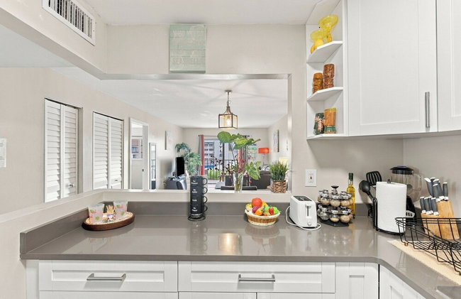 2 Bedroom 2Bath Deluxe Apt with Patio - Foto 19