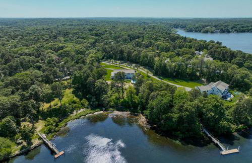 Luxury Waterfront Home w Heated Pool and Hot Tub - Foto 2