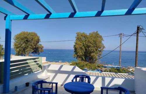 WHITE & BLUE Kamari - Foto 3