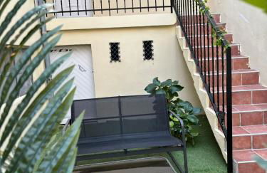 Suite Bali et sauna privé - vidéo projecteur - escapade romantique-centre - Foto 2