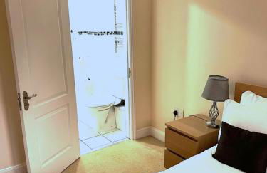 New Farm Cottage, hot tub, 3 bed, sleeps 6, private garden, entire home - Photo 46