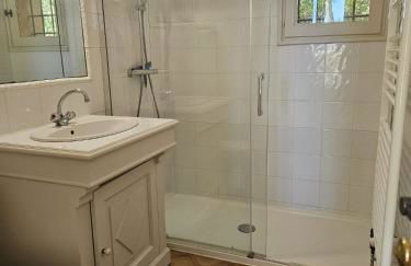 La Petite Yolande - Foto 17