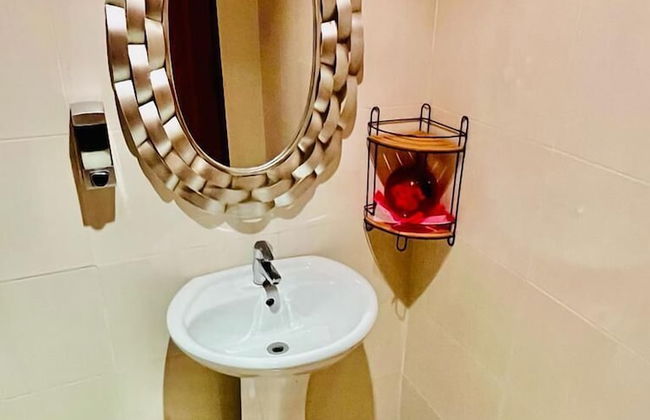 2 Minutes Walk to Beach Huge 3 bdrm Condo with Pool - Photo 69