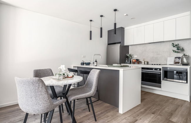 Sunrise Garden Suites - Photo 13