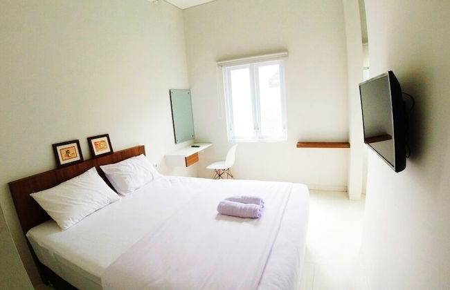 Omah Bondi Family Homestay by FH Stay - Foto 9