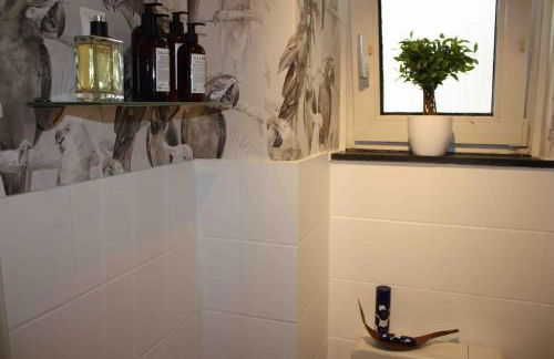 Gehobenes Apartment im Zentrum - Foto 4