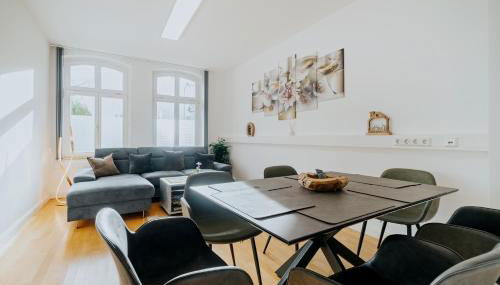 BlissPlace 3 Zi Premium Apartment nahe GETEC Arena mit Kingsize Betten und Balkon - Foto 2