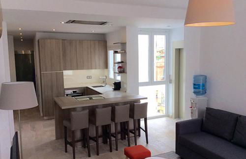 Victoria Luxury Penthouse - Photo 8