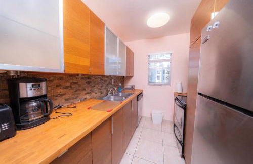 Enjoy Fully Equipped 2BR Condo Near The Beach - Foto 8