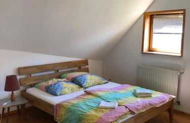 Pretty half-timbered cottage on romantic yard - Foto 4