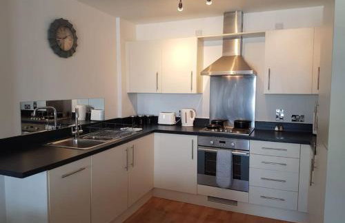 Cardiff Bay, City centre apartment - Foto 10