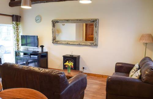 Manor Farm Cottage - Photo 2