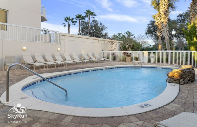 Picture Perfect 2 Bedroom Condo by RedAwning - Foto 25